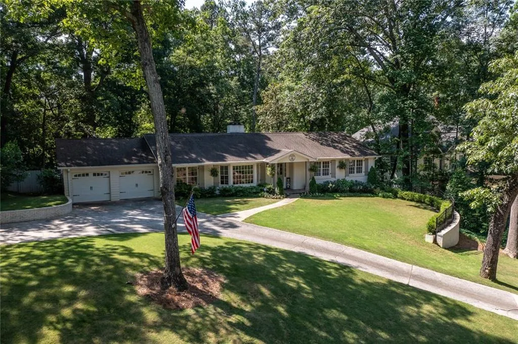 6585 Bridgewood Valley Road, Atlanta, Georgia 30328, 5 Bedrooms Bedrooms, ,3 BathroomsBathrooms,Residential,Sold,6585 Bridgewood Valley Road,7052530