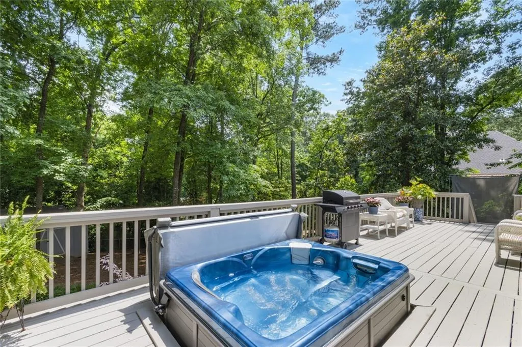 6585 Bridgewood Valley Road, Atlanta, Georgia 30328, 5 Bedrooms Bedrooms, ,3 BathroomsBathrooms,Residential,Sold,6585 Bridgewood Valley Road,7052530