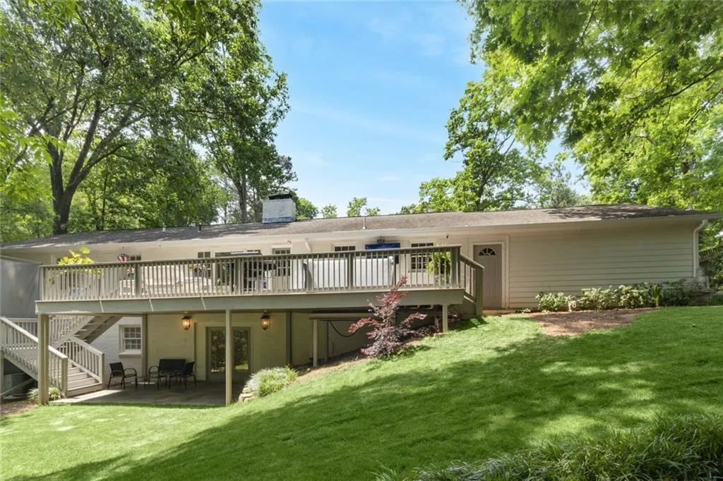 6585 Bridgewood Valley Road, Atlanta, Georgia 30328, 5 Bedrooms Bedrooms, ,3 BathroomsBathrooms,Residential,Sold,6585 Bridgewood Valley Road,7052530