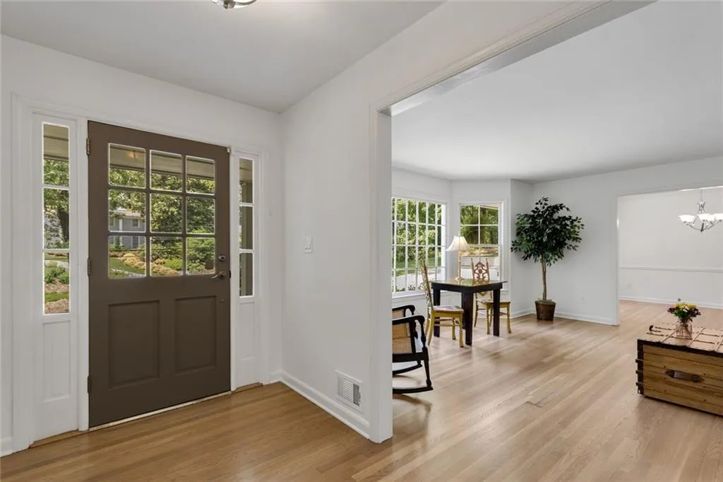 6585 Bridgewood Valley Road, Atlanta, Georgia 30328, 5 Bedrooms Bedrooms, ,3 BathroomsBathrooms,Residential,Sold,6585 Bridgewood Valley Road,7052530