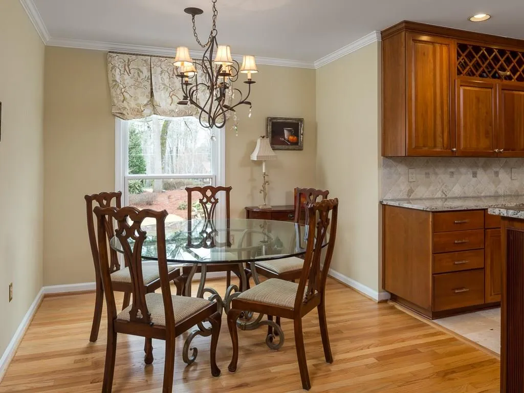 1005 The 16th Fairway Road, Sandy Springs, Georgia 30350, 5 Bedrooms Bedrooms, ,5 BathroomsBathrooms,Residential,Sold,1005 The 16th Fairway Road,5632407