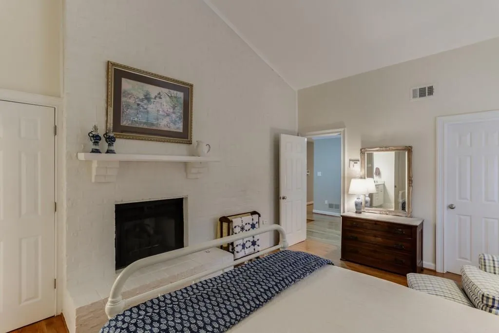 8 Westfair Court Unit 8, Atlanta, Georgia 30328, 4 Bedrooms Bedrooms, ,2 BathroomsBathrooms,Residential,Sold,8 Westfair Court Unit 8,5972495