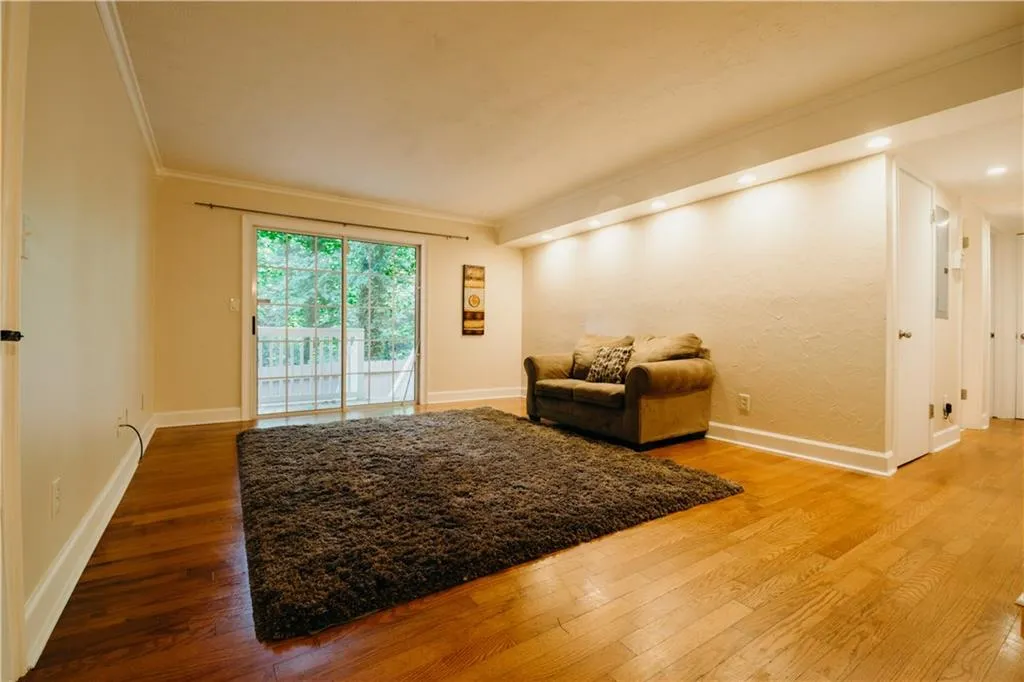 3175 Seven Pines Court Unit 106, Atlanta, Georgia 30339, 2 Bedrooms Bedrooms, ,2 BathroomsBathrooms,Residential,Sold,3175 Seven Pines Court Unit 106,6059935