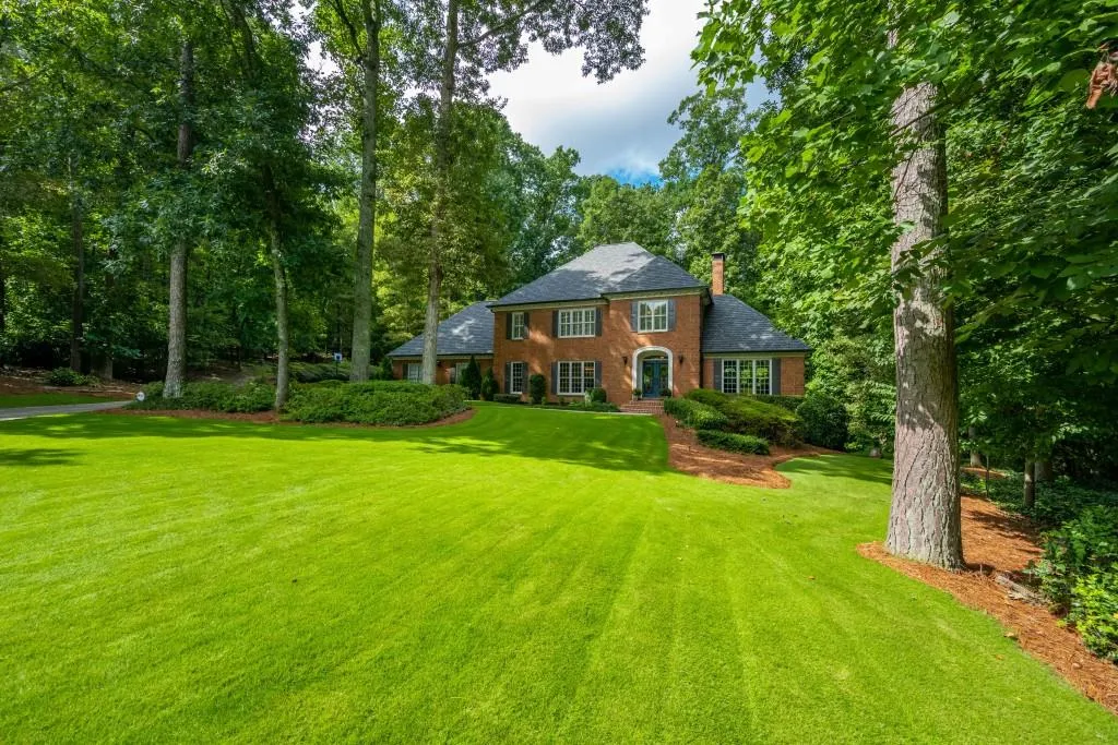 595 Bittersweet Trail, Sandy Springs, Georgia 30350, 5 Bedrooms Bedrooms, ,4 BathroomsBathrooms,Residential,Sold,595 Bittersweet Trail,7108148