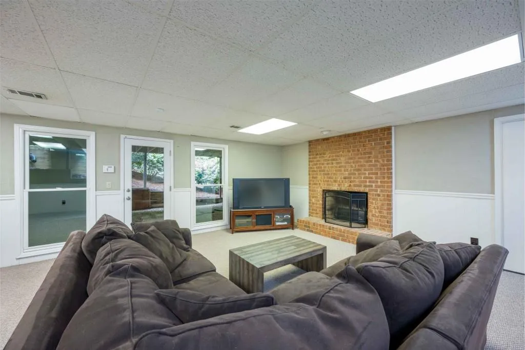 595 Bittersweet Trail, Sandy Springs, Georgia 30350, 5 Bedrooms Bedrooms, ,4 BathroomsBathrooms,Residential,Sold,595 Bittersweet Trail,7108148