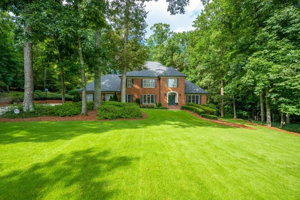 595 Bittersweet Trail, Sandy Springs, Georgia 30350, 5 Bedrooms Bedrooms, ,4 BathroomsBathrooms,Residential,Sold,595 Bittersweet Trail,7108148