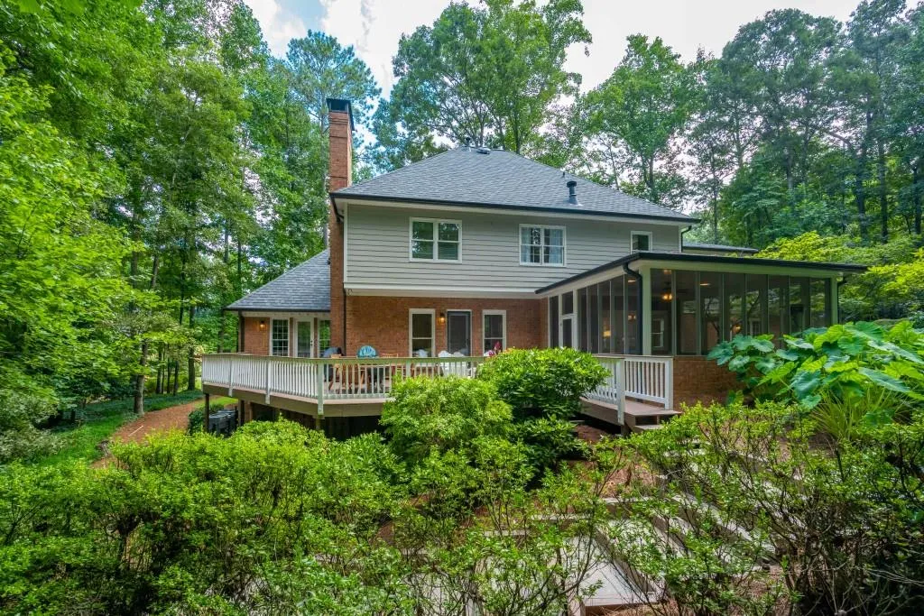 595 Bittersweet Trail, Sandy Springs, Georgia 30350, 5 Bedrooms Bedrooms, ,4 BathroomsBathrooms,Residential,Sold,595 Bittersweet Trail,7108148