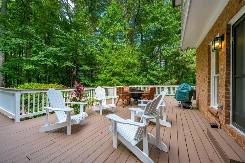 595 Bittersweet Trail, Sandy Springs, Georgia 30350, 5 Bedrooms Bedrooms, ,4 BathroomsBathrooms,Residential,Sold,595 Bittersweet Trail,7108148