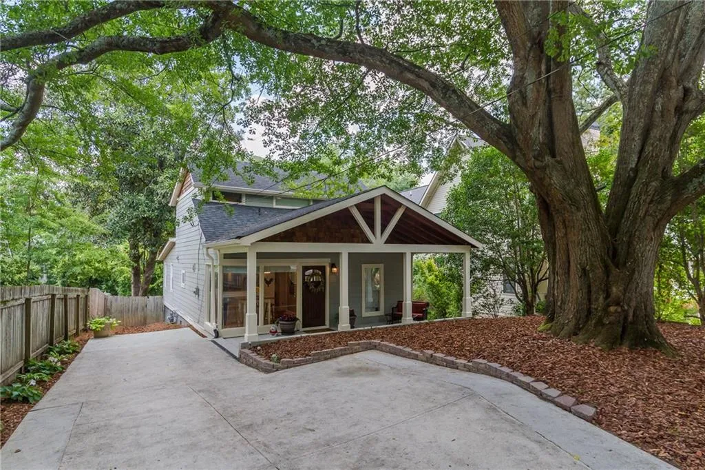 1388 Tugaloo Drive Ne, Brookhaven, Georgia 30319, 3 Bedrooms Bedrooms, ,2 BathroomsBathrooms,Residential,Sold,1388 Tugaloo Drive Ne,5729652