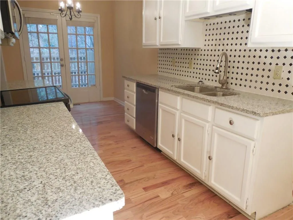 904 Brandywine Circle Unit 904, Sandy Springs, Georgia 30350, 3 Bedrooms Bedrooms, ,2 BathroomsBathrooms,Residential,Sold,904 Brandywine Circle Unit 904,5666247