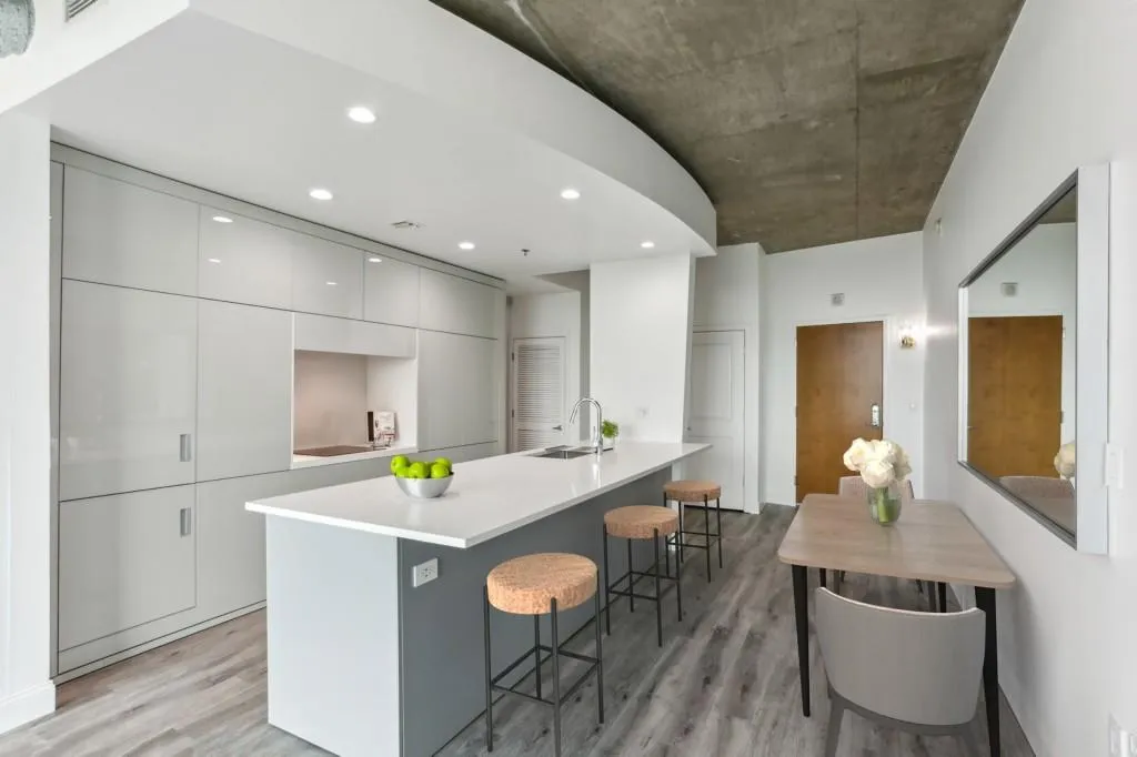 943 Peachtree Street Ne Unit 1515, Atlanta, Georgia 30309, 1 Bedroom Bedrooms, ,1 BathroomBathrooms,Residential,For Sale,943 Peachtree Street Ne Unit 1515,7620224