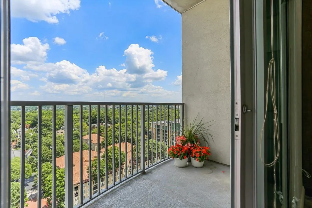 943 Peachtree Street Ne Unit 1515, Atlanta, Georgia 30309, 1 Bedroom Bedrooms, ,1 BathroomBathrooms,Residential,For Sale,943 Peachtree Street Ne Unit 1515,7620224