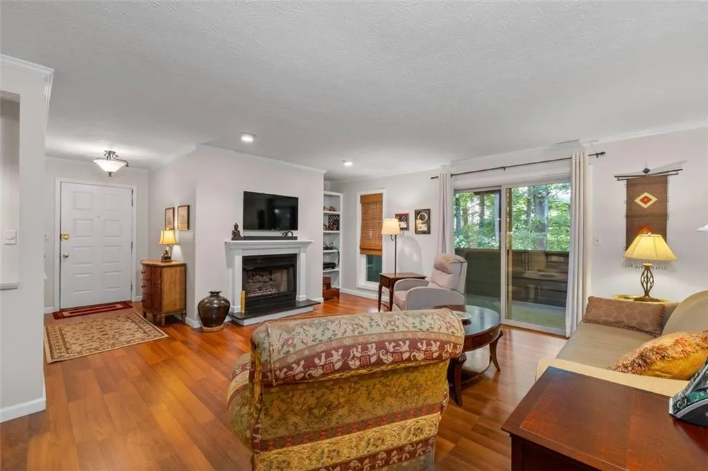 1203 Woodcliff Drive, Sandy Springs, Georgia 30350, 2 Bedrooms Bedrooms, ,2 BathroomsBathrooms,Residential,Sold,1203 Woodcliff Drive,7417819