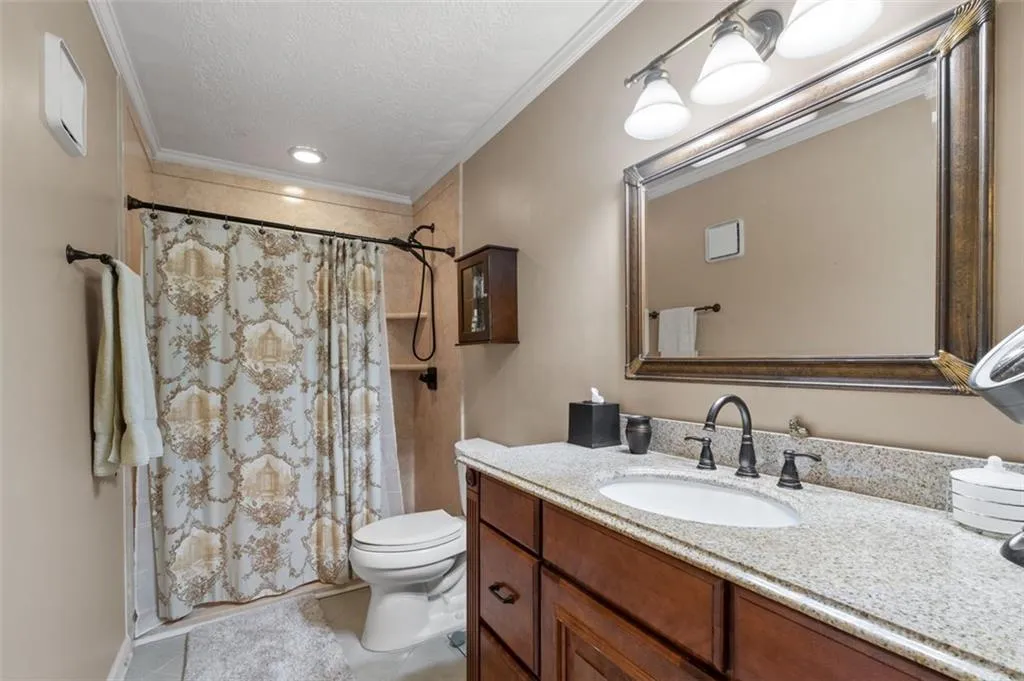 1203 Woodcliff Drive, Sandy Springs, Georgia 30350, 2 Bedrooms Bedrooms, ,2 BathroomsBathrooms,Residential,Sold,1203 Woodcliff Drive,7417819