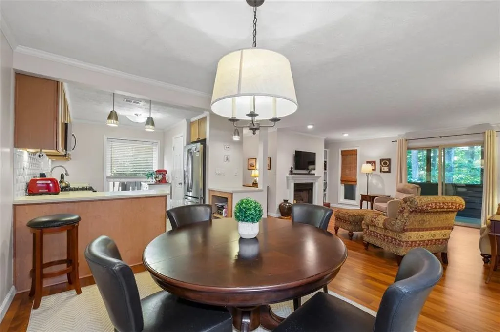 1203 Woodcliff Drive, Sandy Springs, Georgia 30350, 2 Bedrooms Bedrooms, ,2 BathroomsBathrooms,Residential,Sold,1203 Woodcliff Drive,7417819