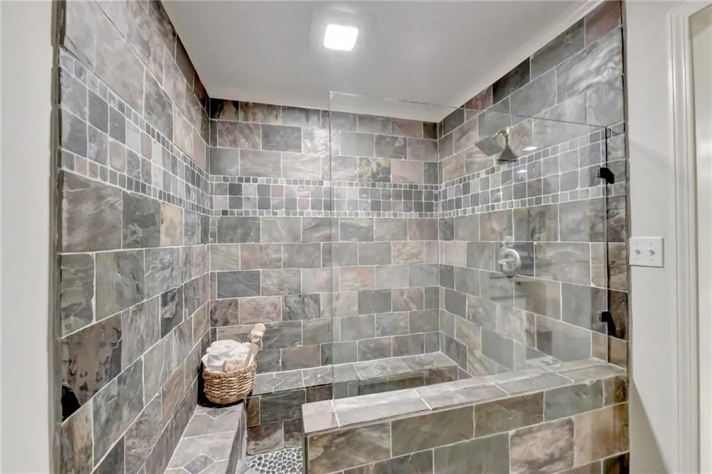 180 Mark Trail, Atlanta, Georgia 30328, 4 Bedrooms Bedrooms, ,3 BathroomsBathrooms,Residential,Sold,180 Mark Trail,7391916
