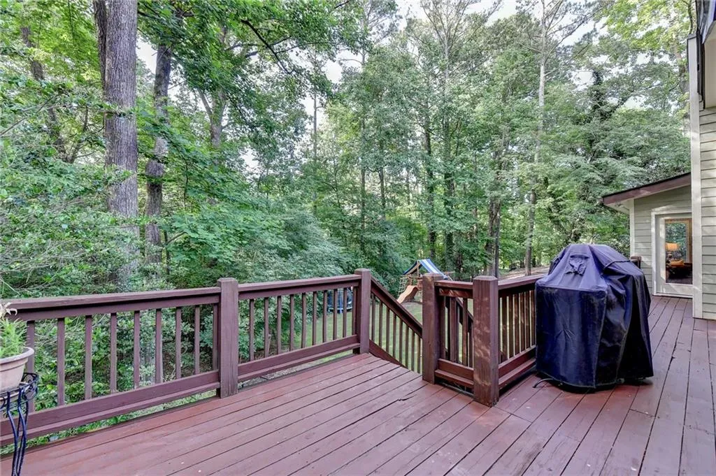 180 Mark Trail, Atlanta, Georgia 30328, 4 Bedrooms Bedrooms, ,3 BathroomsBathrooms,Residential,Sold,180 Mark Trail,7391916
