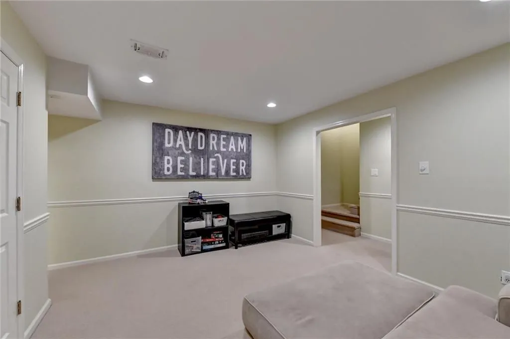 180 Mark Trail, Atlanta, Georgia 30328, 4 Bedrooms Bedrooms, ,3 BathroomsBathrooms,Residential,Sold,180 Mark Trail,7391916