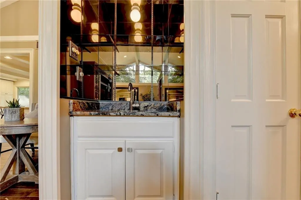 180 Mark Trail, Atlanta, Georgia 30328, 4 Bedrooms Bedrooms, ,3 BathroomsBathrooms,Residential,Sold,180 Mark Trail,7391916