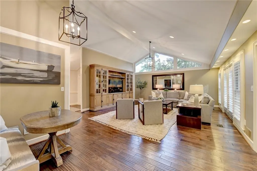 180 Mark Trail, Atlanta, Georgia 30328, 4 Bedrooms Bedrooms, ,3 BathroomsBathrooms,Residential,Sold,180 Mark Trail,7391916