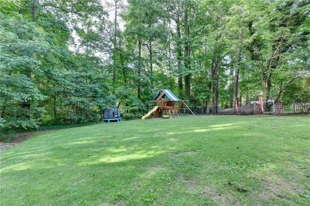 180 Mark Trail, Atlanta, Georgia 30328, 4 Bedrooms Bedrooms, ,3 BathroomsBathrooms,Residential,Sold,180 Mark Trail,7391916