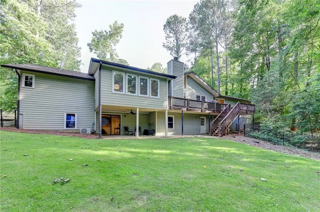 180 Mark Trail, Atlanta, Georgia 30328, 4 Bedrooms Bedrooms, ,3 BathroomsBathrooms,Residential,Sold,180 Mark Trail,7391916