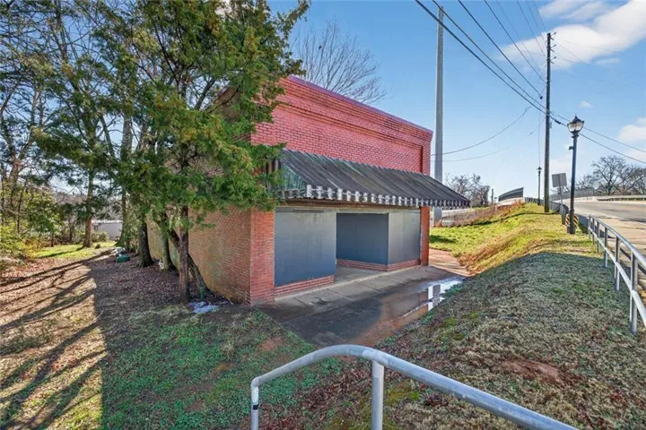 304 S Cherokee Road, Social Circle, Georgia 30025