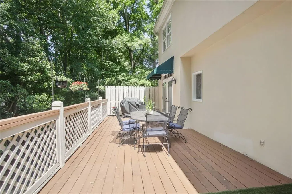 1030 Huntcliff Drive, Sandy Springs, Georgia 30350, 3 Bedrooms Bedrooms, ,2 BathroomsBathrooms,Residential,Sold,1030 Huntcliff Drive,7224560