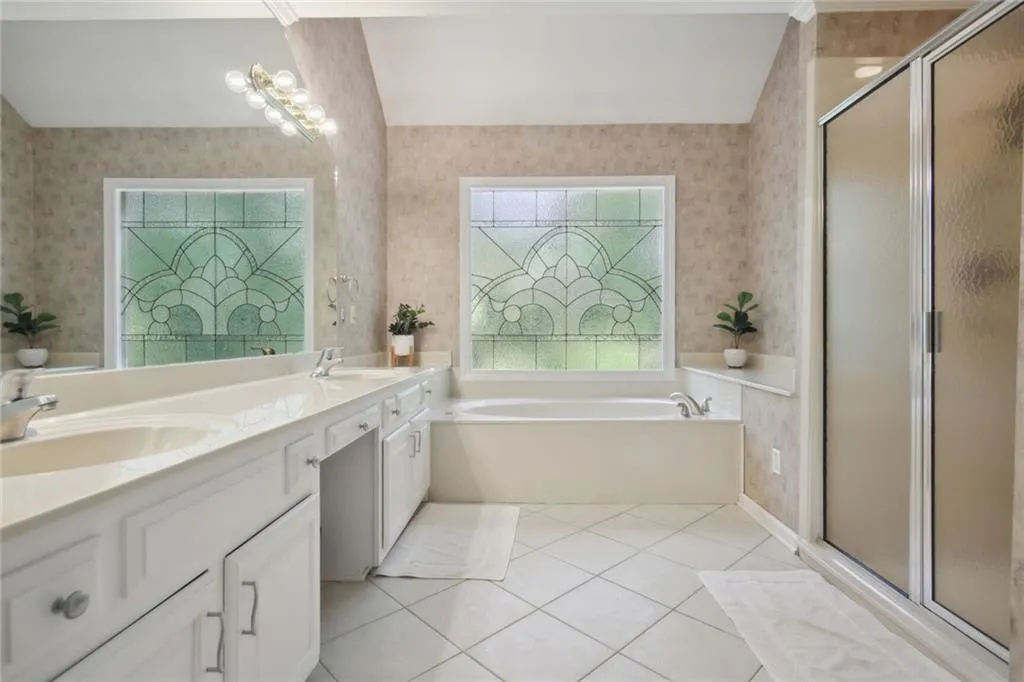 1030 Huntcliff Drive, Sandy Springs, Georgia 30350, 3 Bedrooms Bedrooms, ,2 BathroomsBathrooms,Residential,Sold,1030 Huntcliff Drive,7224560