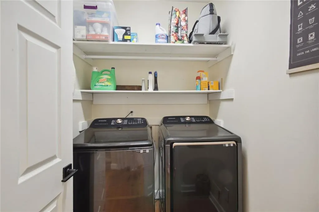 1030 Huntcliff Drive, Sandy Springs, Georgia 30350, 3 Bedrooms Bedrooms, ,2 BathroomsBathrooms,Residential,Sold,1030 Huntcliff Drive,7224560