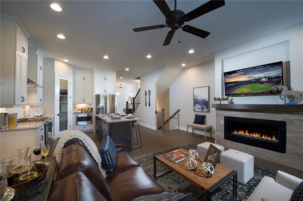 253 Franklin Road, Atlanta, Georgia 30342, 3 Bedrooms Bedrooms, ,3 BathroomsBathrooms,Residential,Sold,253 Franklin Road,5953280