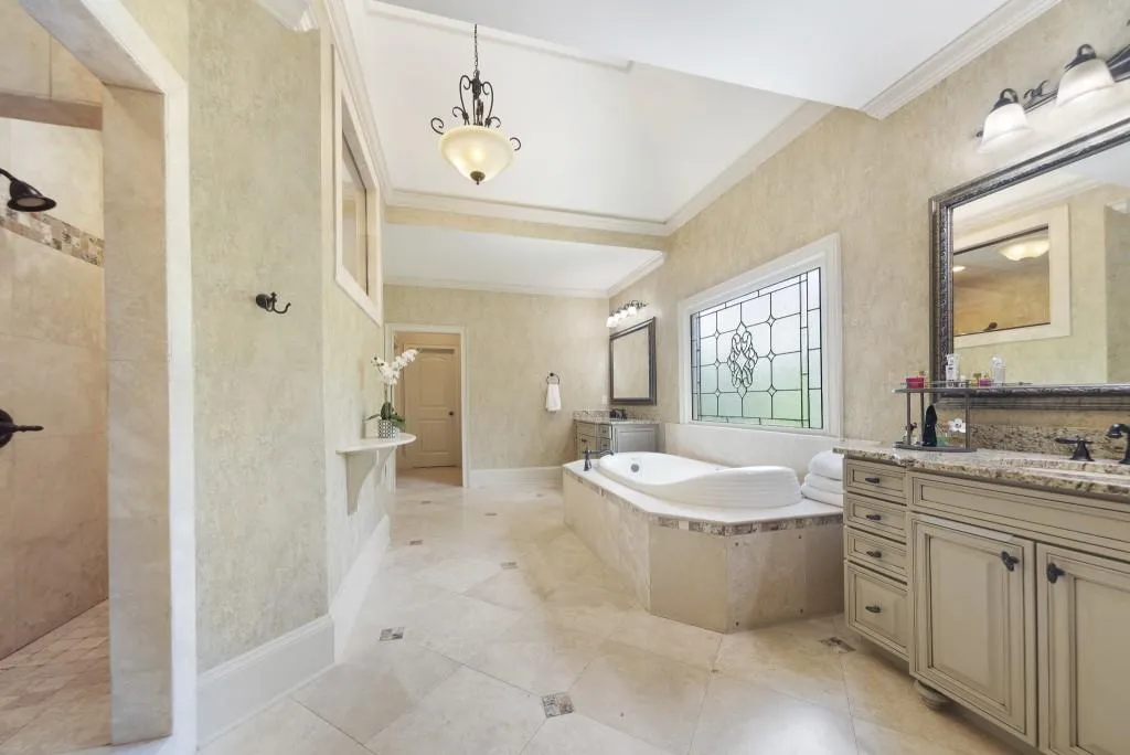 655 Coley Oaks Court, Atlanta, Georgia 30350, 6 Bedrooms Bedrooms, ,6 BathroomsBathrooms,Residential,Sold,655 Coley Oaks Court,6911334