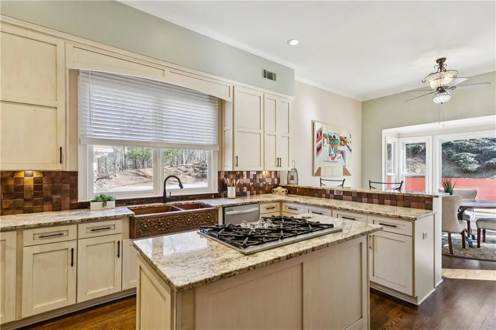 Eat in kitchen with breakfast bar and nook