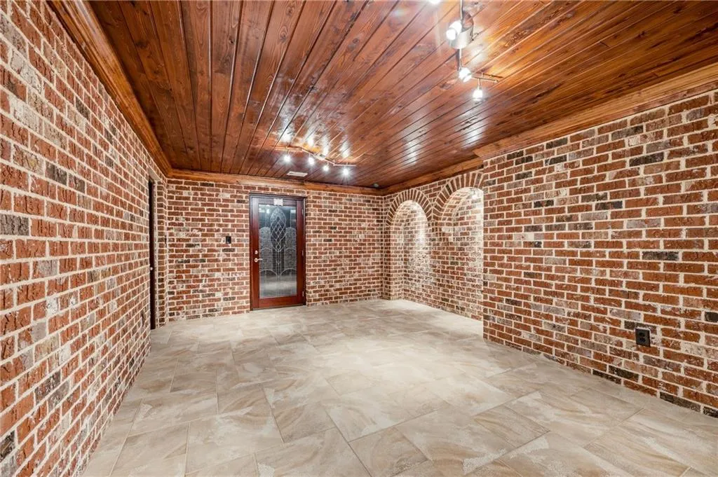 270 Trimble Crest Drive, Sandy Springs, Georgia 30342, 7 Bedrooms Bedrooms, 0 ,5 BathroomsBathrooms,Residential,For Sale,270 Trimble Crest Drive,7854956