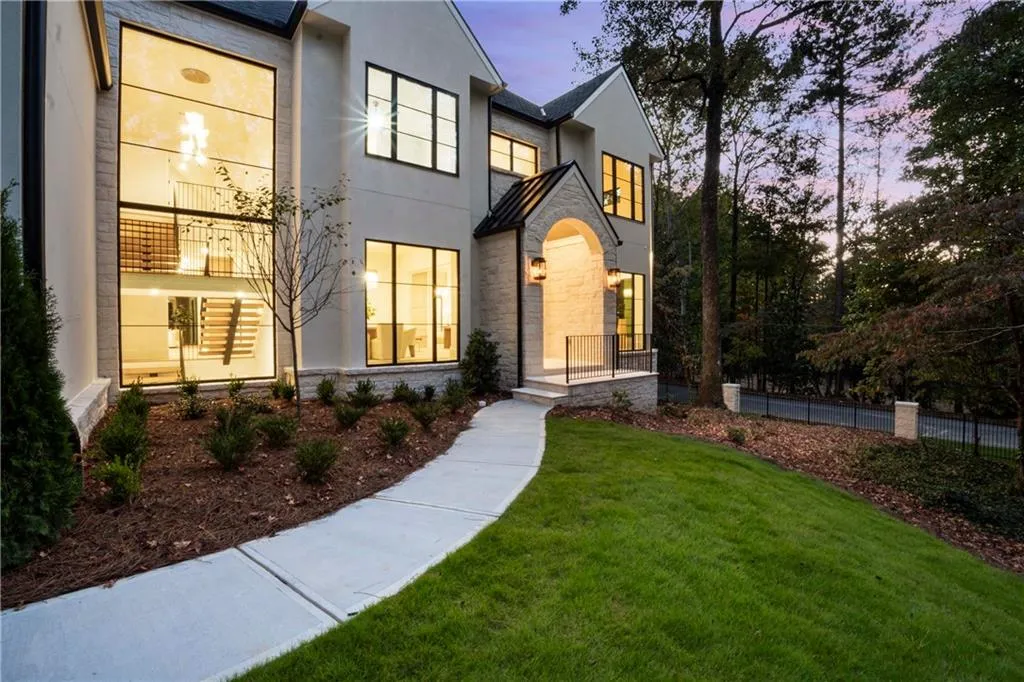 388 Londonberry Road Nw, Sandy Springs, Georgia 30327, 6 Bedrooms Bedrooms, ,7 BathroomsBathrooms,Residential,For Sale,388 Londonberry Road Nw,7669272