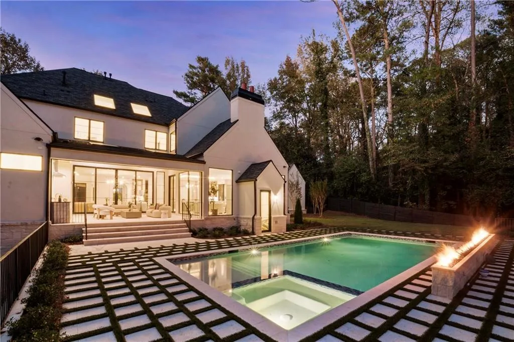 388 Londonberry Road Nw, Sandy Springs, Georgia 30327, 6 Bedrooms Bedrooms, ,7 BathroomsBathrooms,Residential,For Sale,388 Londonberry Road Nw,7669272