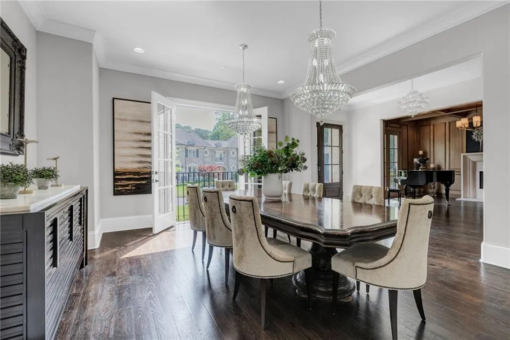 210 Rivermere Way, Sandy Springs, Georgia 30350, 6 Bedrooms Bedrooms, ,5 BathroomsBathrooms,Residential,Sold,210 Rivermere Way,7066470