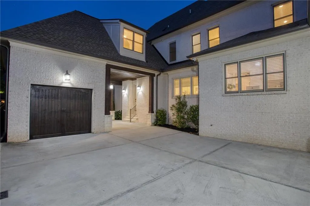 210 Rivermere Way, Sandy Springs, Georgia 30350, 6 Bedrooms Bedrooms, ,5 BathroomsBathrooms,Residential,Sold,210 Rivermere Way,7066470