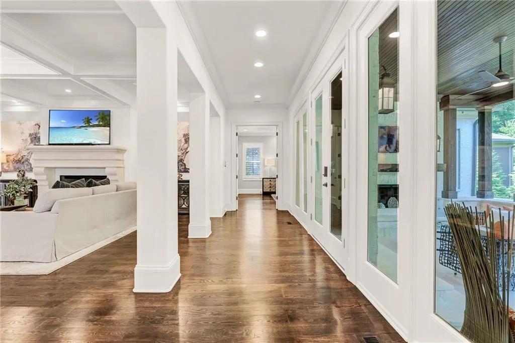 210 Rivermere Way, Sandy Springs, Georgia 30350, 6 Bedrooms Bedrooms, ,5 BathroomsBathrooms,Residential,Sold,210 Rivermere Way,7066470