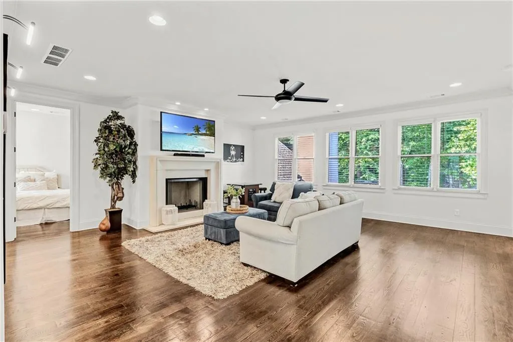 210 Rivermere Way, Sandy Springs, Georgia 30350, 6 Bedrooms Bedrooms, ,5 BathroomsBathrooms,Residential,Sold,210 Rivermere Way,7066470