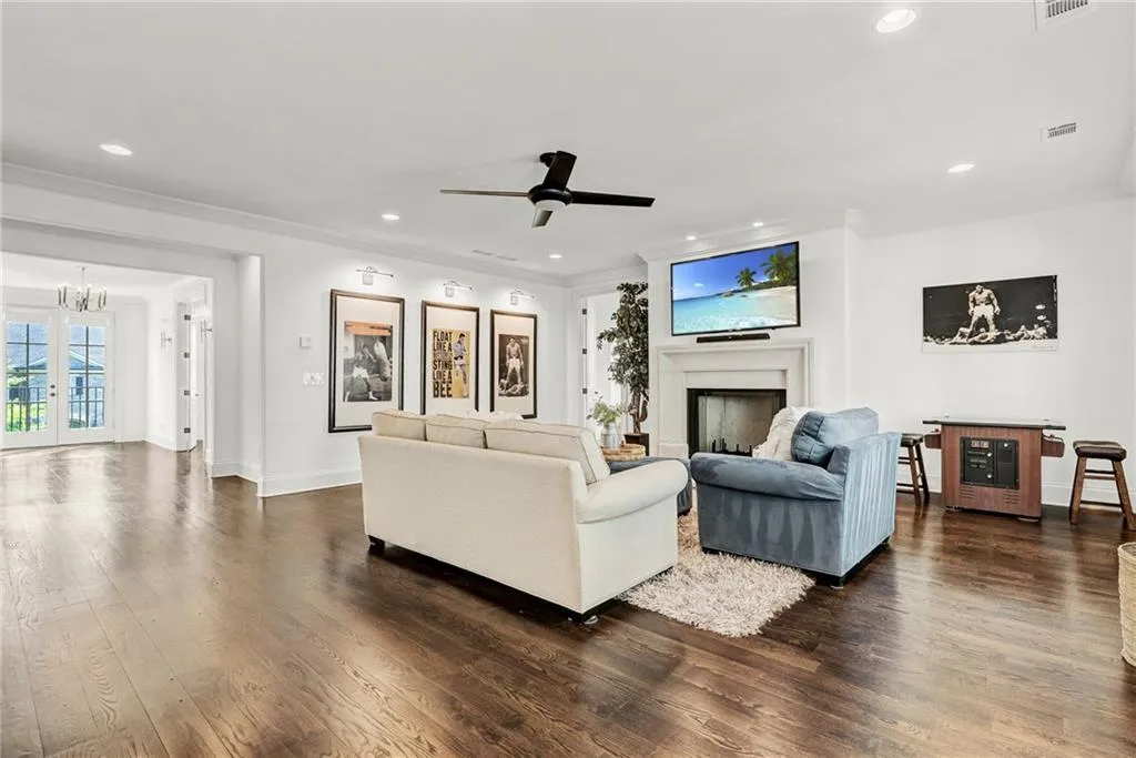 210 Rivermere Way, Sandy Springs, Georgia 30350, 6 Bedrooms Bedrooms, ,5 BathroomsBathrooms,Residential,Sold,210 Rivermere Way,7066470