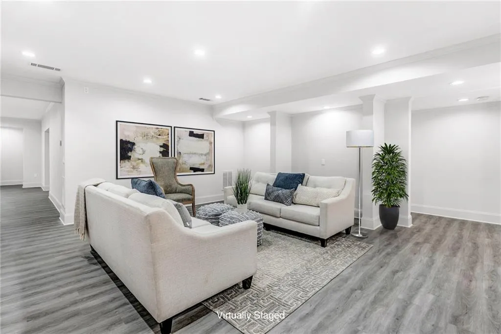 210 Rivermere Way, Sandy Springs, Georgia 30350, 6 Bedrooms Bedrooms, ,5 BathroomsBathrooms,Residential,Sold,210 Rivermere Way,7066470