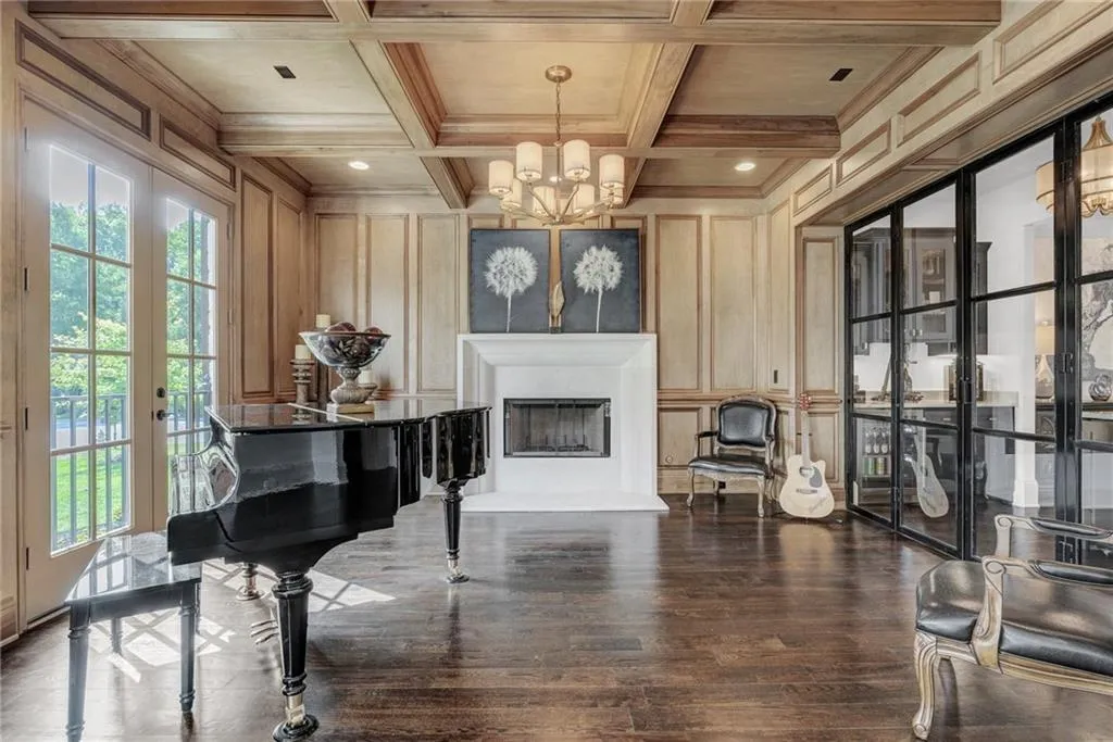 210 Rivermere Way, Sandy Springs, Georgia 30350, 6 Bedrooms Bedrooms, ,5 BathroomsBathrooms,Residential,Sold,210 Rivermere Way,7066470