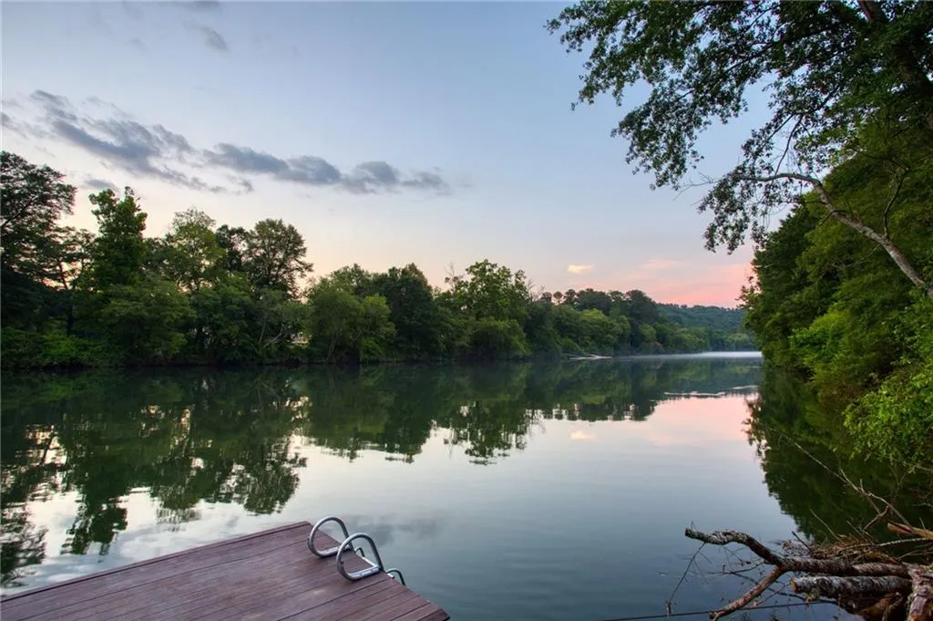 210 Rivermere Way, Sandy Springs, Georgia 30350, 6 Bedrooms Bedrooms, ,5 BathroomsBathrooms,Residential,Sold,210 Rivermere Way,7066470
