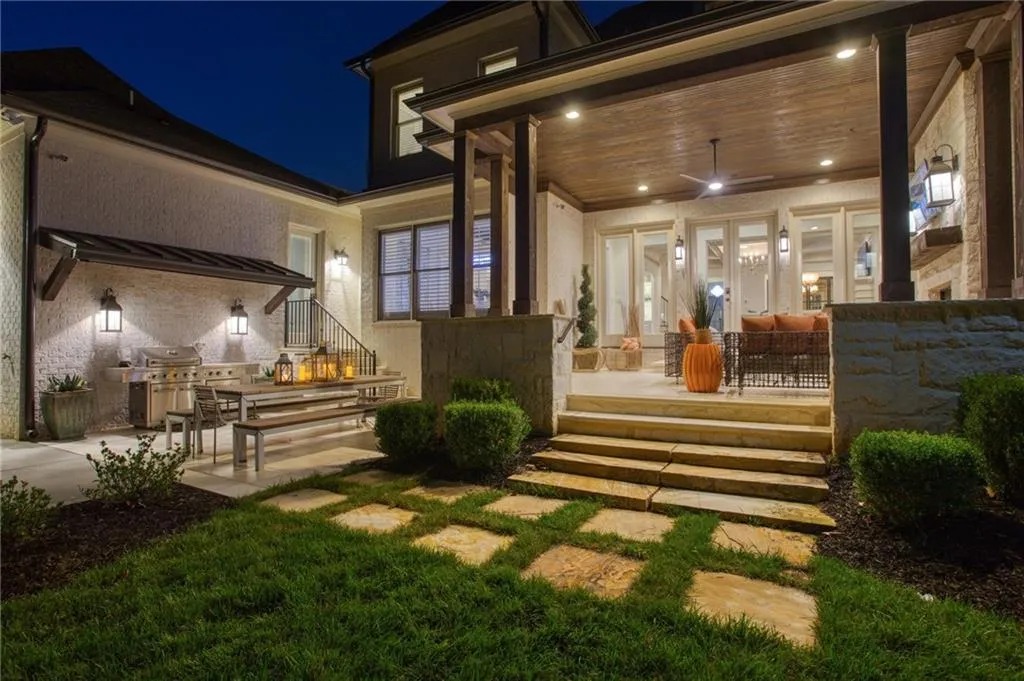 210 Rivermere Way, Sandy Springs, Georgia 30350, 6 Bedrooms Bedrooms, ,5 BathroomsBathrooms,Residential,Sold,210 Rivermere Way,7066470