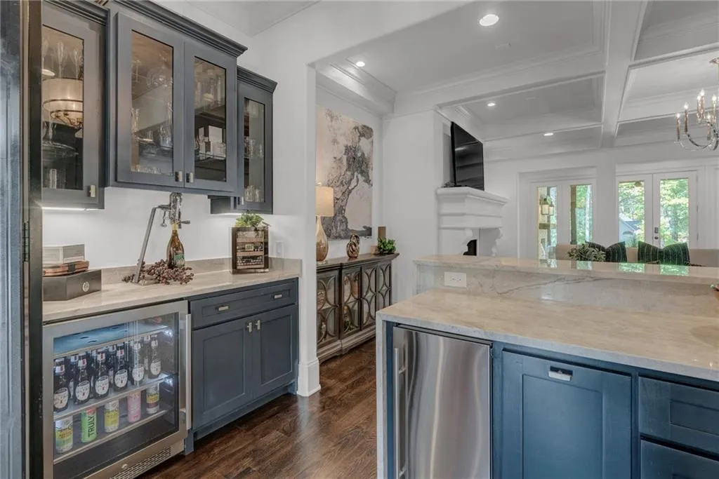 210 Rivermere Way, Sandy Springs, Georgia 30350, 6 Bedrooms Bedrooms, ,5 BathroomsBathrooms,Residential,Sold,210 Rivermere Way,7066470