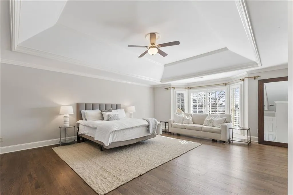 225 Embassy Court, Atlanta, Georgia 30328, 3 Bedrooms Bedrooms, ,2 BathroomsBathrooms,Residential,For Sale,225 Embassy Court,7703986