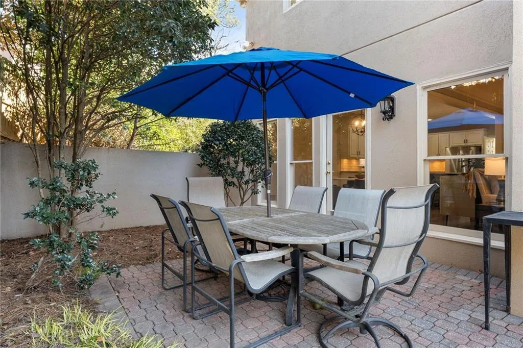 225 Embassy Court, Atlanta, Georgia 30328, 3 Bedrooms Bedrooms, ,2 BathroomsBathrooms,Residential,For Sale,225 Embassy Court,7703986