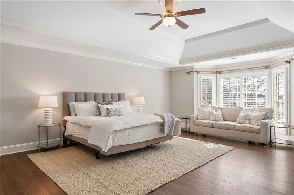 225 Embassy Court, Atlanta, Georgia 30328, 3 Bedrooms Bedrooms, ,2 BathroomsBathrooms,Residential,For Sale,225 Embassy Court,7703986