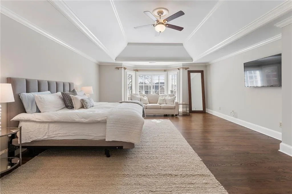 225 Embassy Court, Atlanta, Georgia 30328, 3 Bedrooms Bedrooms, ,2 BathroomsBathrooms,Residential,For Sale,225 Embassy Court,7703986